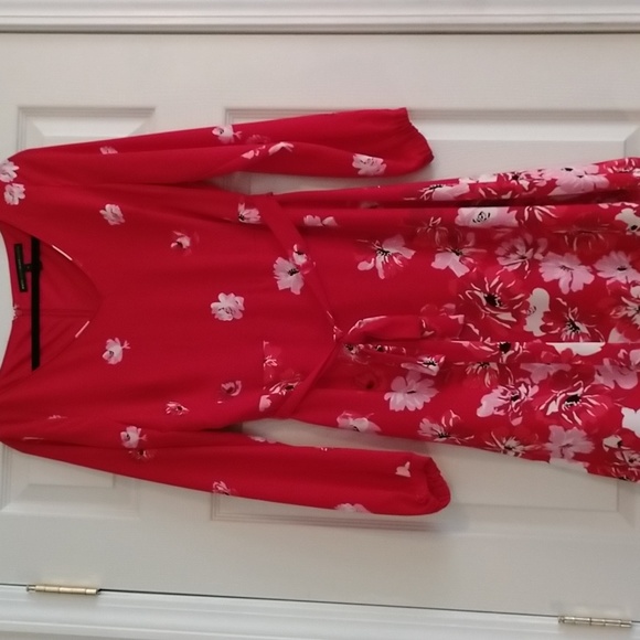 White House Black Market Red Floral Dress - Picture 2 of 5